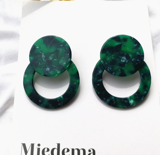 Acrylic stud circle earrings