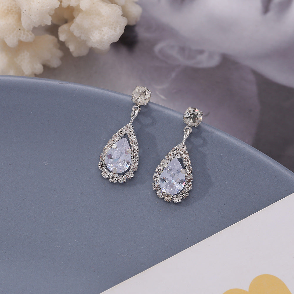 New Water Drop Diamond Stud Earrings Fashionable Temperament Tear Stud Earrings Personalized And Simple Earrings Women Silver Stud Earrings Eardrops