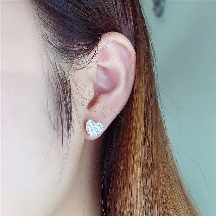 Geometric shape stud earrings