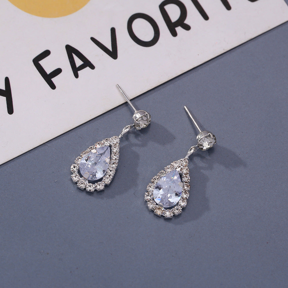 New Water Drop Diamond Stud Earrings Fashionable Temperament Tear Stud Earrings Personalized And Simple Earrings Women Silver Stud Earrings Eardrops