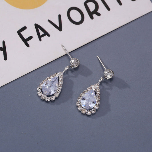 New Water Drop Diamond Stud Earrings Fashionable Temperament Tear Stud Earrings Personalized And Simple Earrings Women Silver Stud Earrings Eardrops